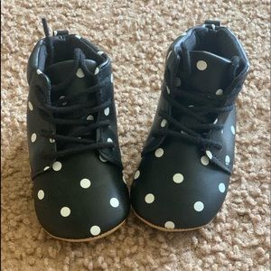 Babies 12-18 months polka dot shoes